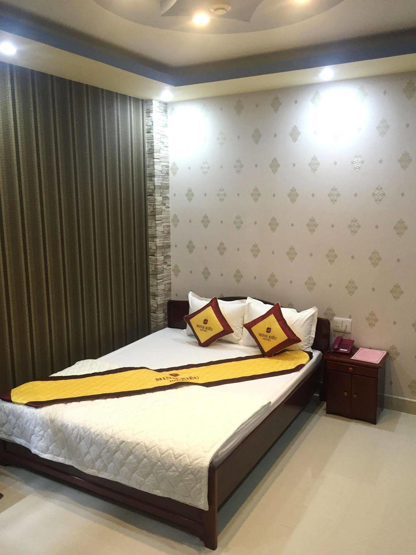 Minh Kieu Hotel My Tho Exterior photo